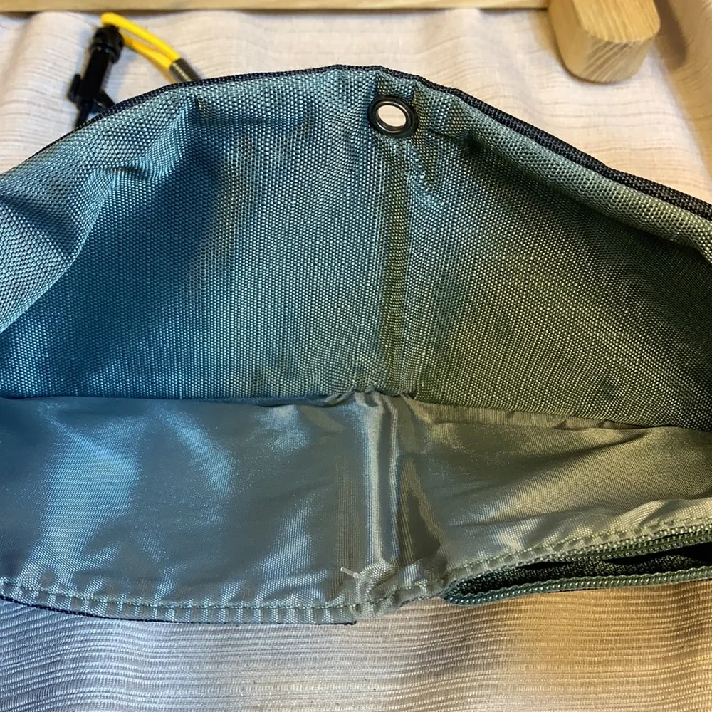 NWOT SurPlus foldable wallet w/bungee leash